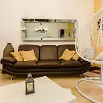 Camelia Luxury