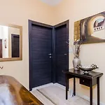 Camelia Luxury شقة