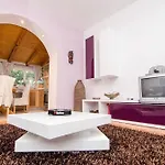 Camelia Luxury * دوبروفينك