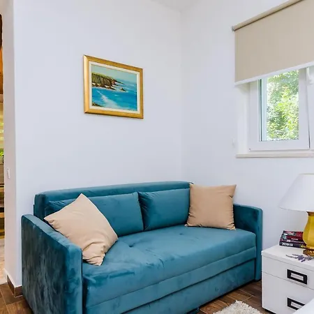 Camelia Luxury Apartment *