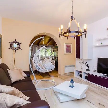 Apartment Camelia Luxury *