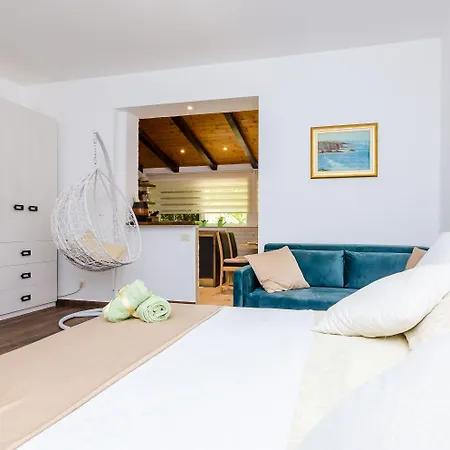 Apartment Camelia Luxury *