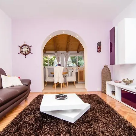 Camelia Luxury Apartmán