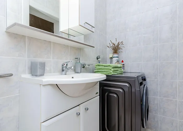 Camelia Luxury